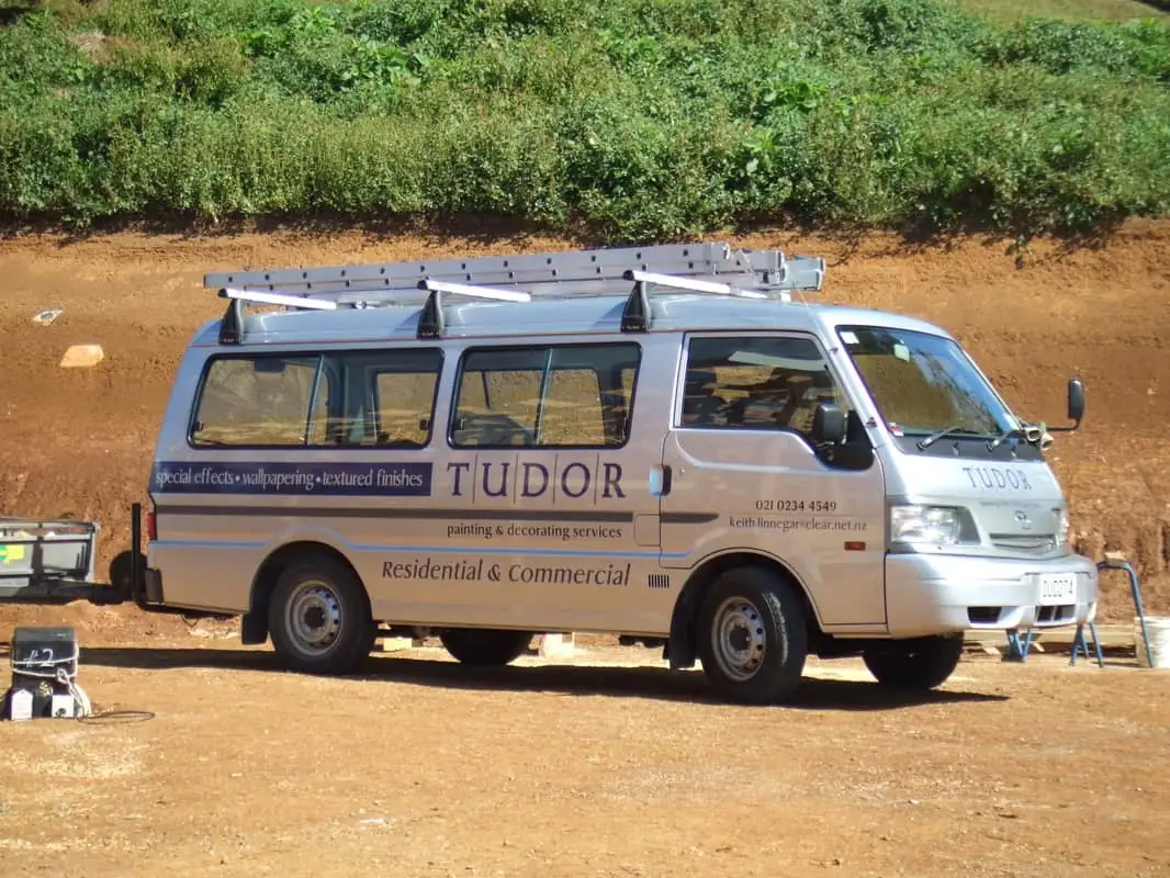 Tudor Limited maintenance vehicle